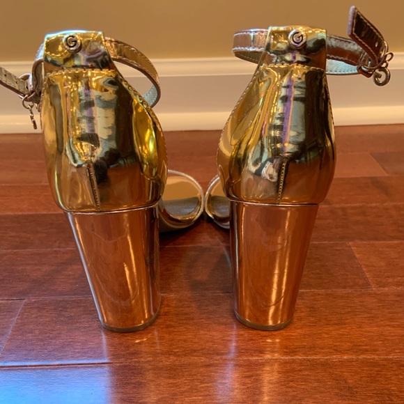 Guess Heels - Picture 3 of 6